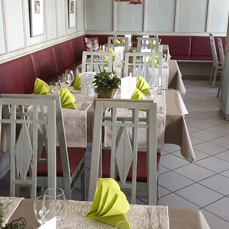 Am Schloss 3* Pilsach